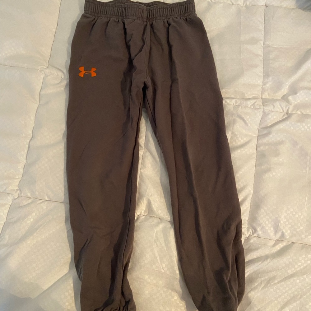 Boys size 6 sweatpants